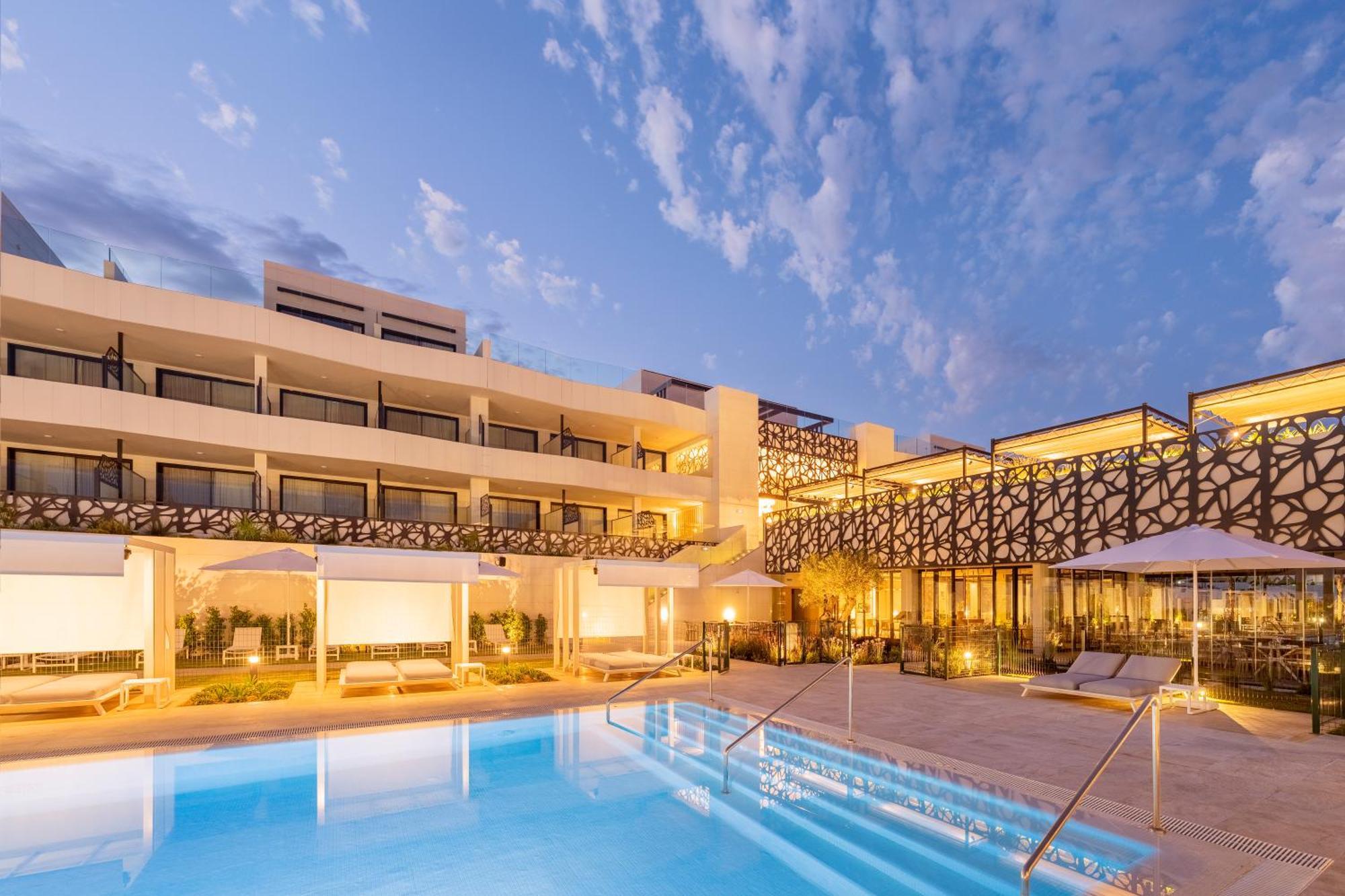 Hotel Eurostars Oasis Marbella Exterior foto